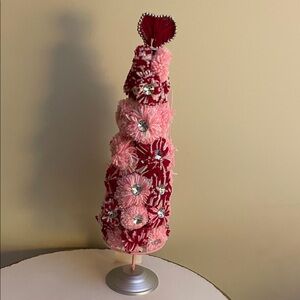 Valentine Yarn tree